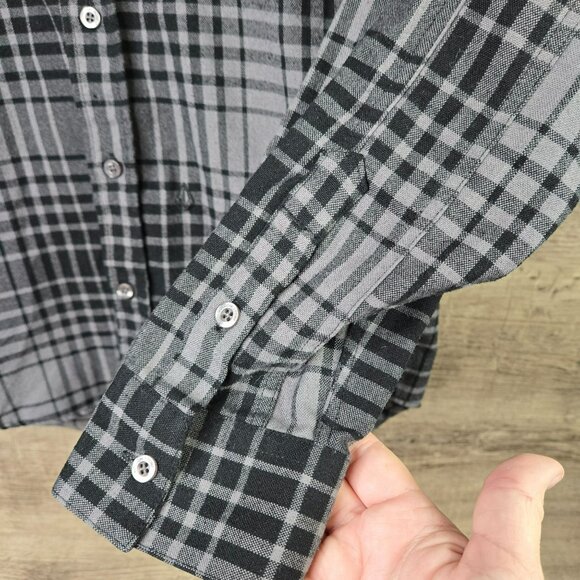 Volcom Mens Sz L Long Sleeve Plaid Shirt Classic Fit Black Gray Casual Button Up - Picture 8 of 12